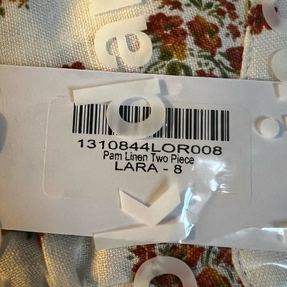 Reformation Lara Linen Floral Two Piece 8 - Picture 5 of 11
